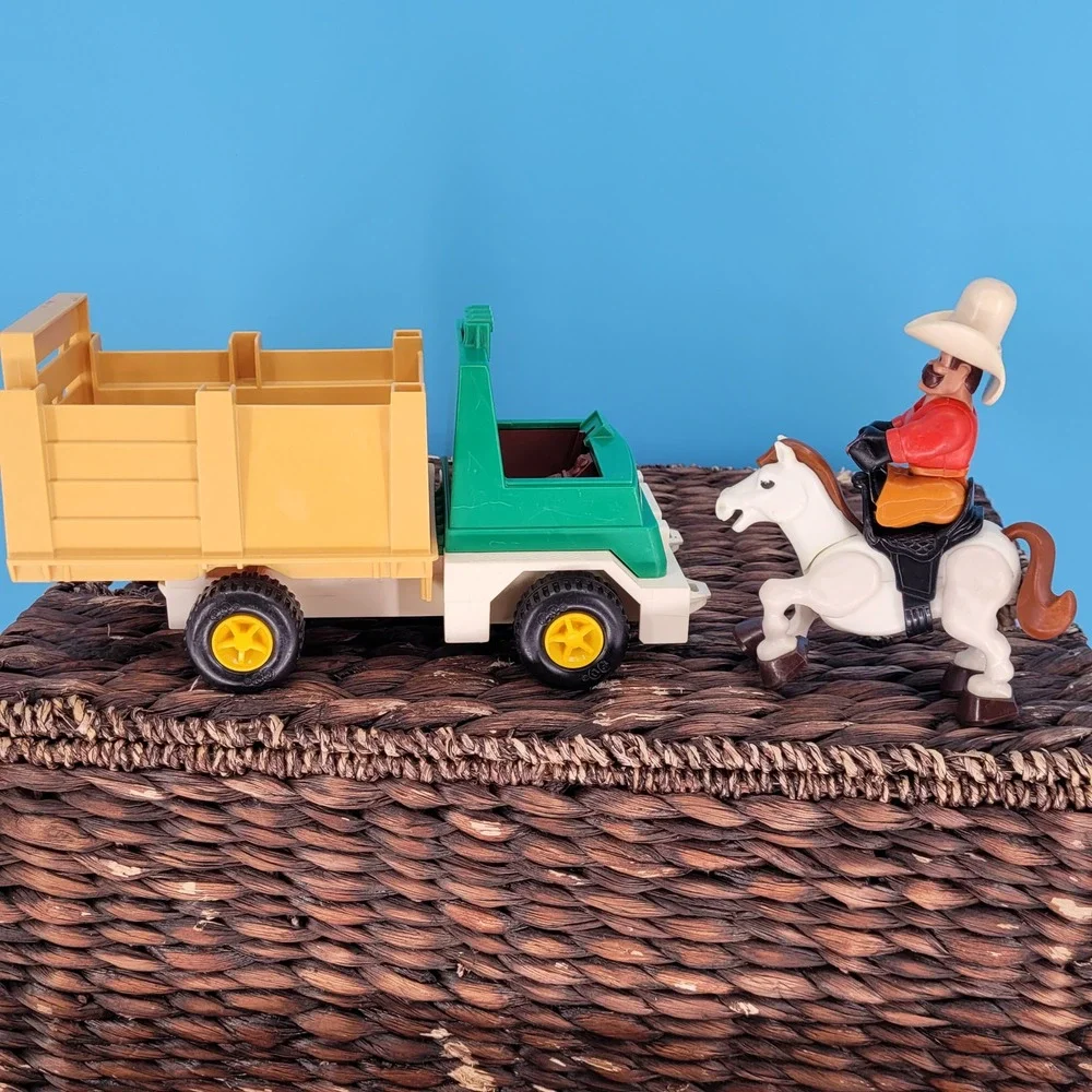 Vintage 1979 Fisher Price Husky Helpers Rodeo Rig #330 Truck Cowboy Horse set